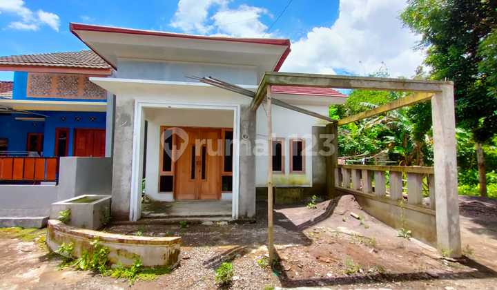 Rumah Baru Maguwoharjo Depok Sleman 4