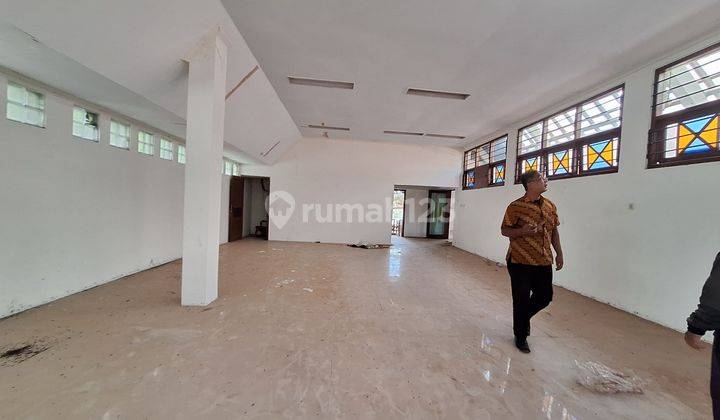 Gedung 2 Lantai Siap Pakai Di Jogja 2