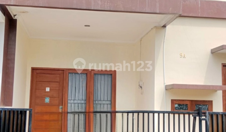 Rumah Furnish 2.Kantai di Seturan Depok Sleman