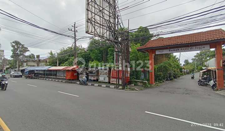 Front Building. Ambarrumo Hotel, Yogyakarta. Front Building. Ambarrumo Hotel, Yogyakarta.
