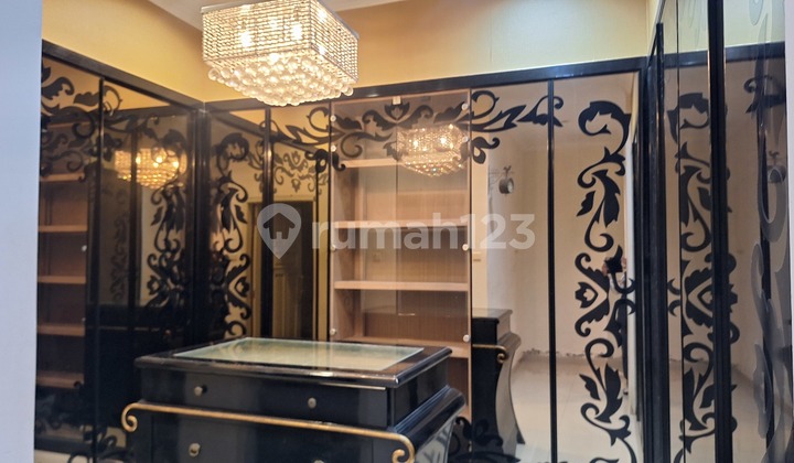 Elite House in Jogjakarta Housing Complex