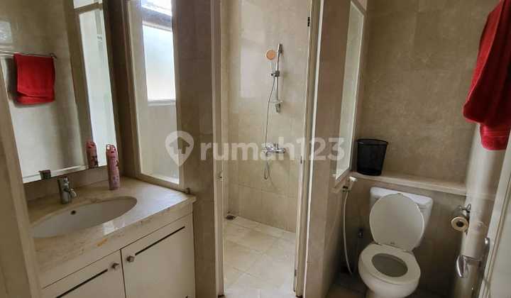 For Rent Nice House in Kemang Flood-Free 2