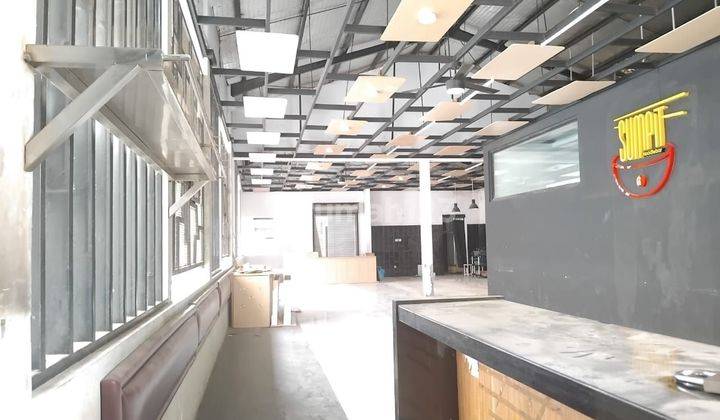 Di Sewakan Ruang Usaha Bekas Resto Cirebon 1