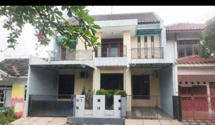 Dijual cepat.. BU ... rumah 2 lantai  di taman Ganesha Semarang 1