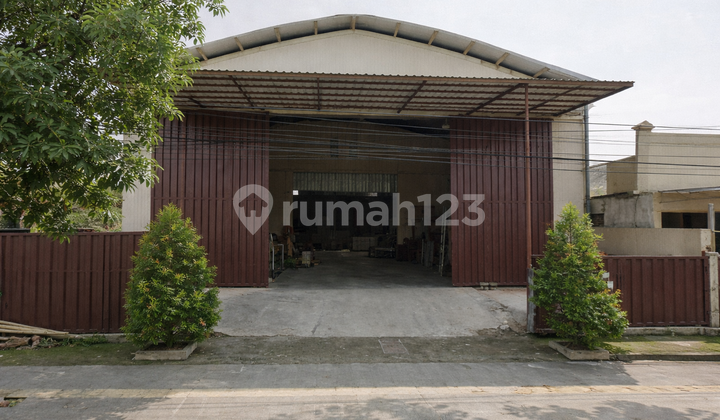 For Rent Warehouse
Ariloka Raya Street
Semarang
Land Area 588M²
