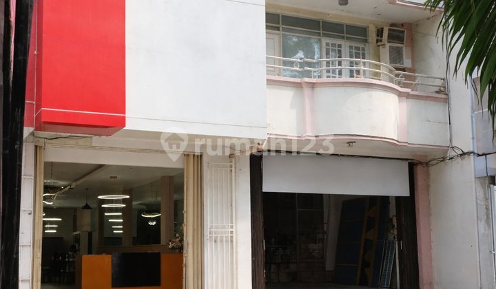 For quick sale..BU 2 adjacent shophouses on JL MT Haryono Raya (Mataram)
Semarang 2