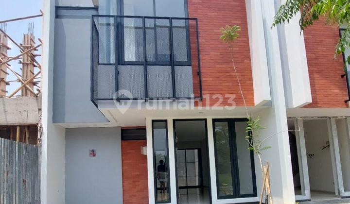 Dijual Rumah 2 Lantai di Kebayoran Harmony - 3+1 KT, Siap Huni, Rnv 1