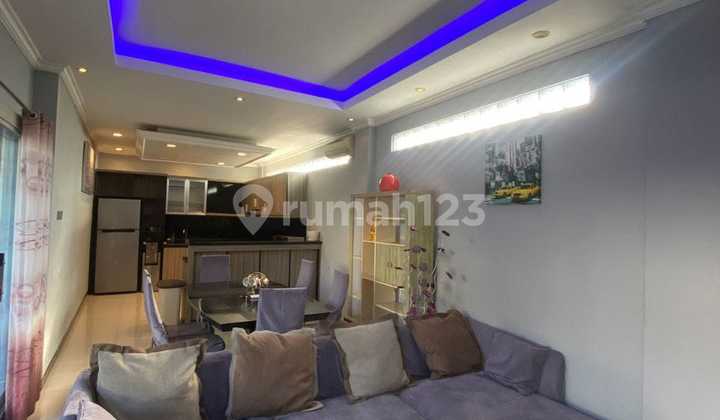 Villa sewa, 4 bedrooms, kolam renang, furnished, di Canggu, Badung, Bali