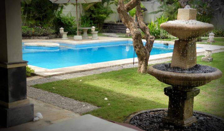 Villa Near the Beach, 3 Bedrooms, Land 1,000m2, in Buleleng Bali  2