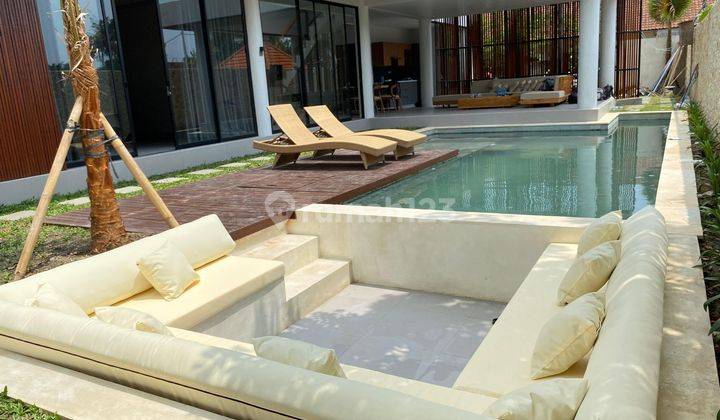 New Villa 4 Bedrooms, Pool, Furnished, Land 350m2, Canggu, Bali 1