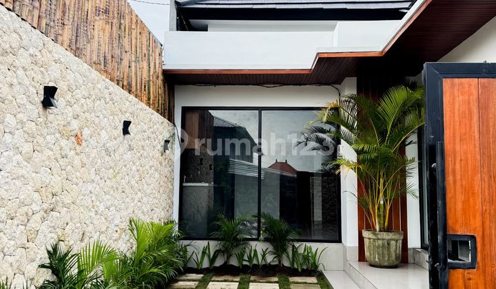 New villa for sale, 3 bedrooms, furnished, near Canggu, Badung, Bali