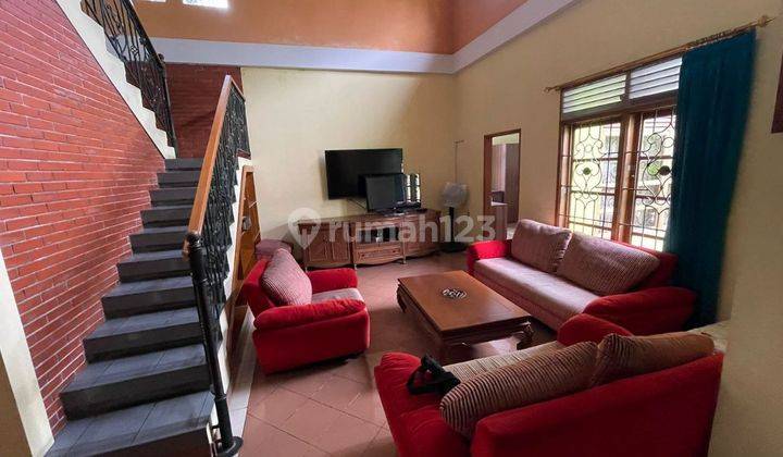 Rumah 2 Lantai Bagus Furnished SHM di Jl. Raya Baru Kadungora, Garut 10