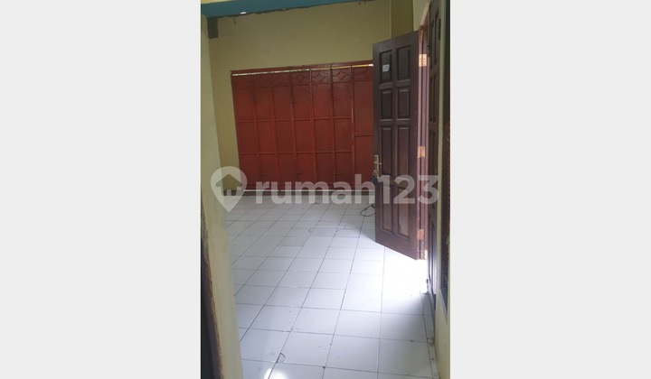 Rumah 2 Lantai, Strategis, Hook di Banyumanik, Semarang 2