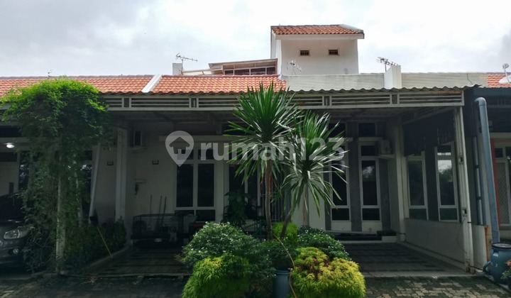 Rumah Bagus Furnished SHM Graha Padma, Semarang 1