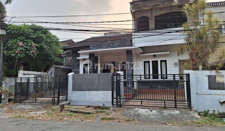 Rumah Dijual Dekat Sekolah Dian Didaktika Cinere, Jakarta Selatan 1