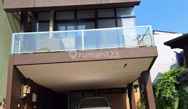 Rumah Baru Dijual di Pondok Cabe Ada Pool Dekat Universitas Terbuka 1