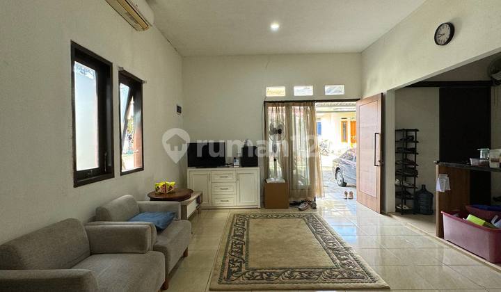 House in a Strategic Location in Sawangan, Depok 2