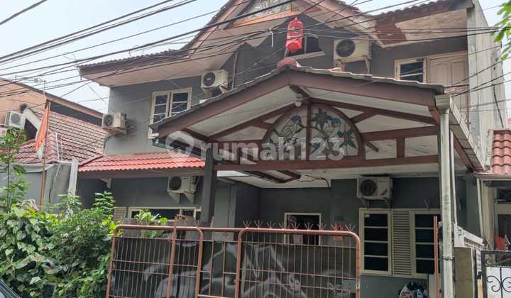 2-Story House in Strategic Location in BSD, Tangerang