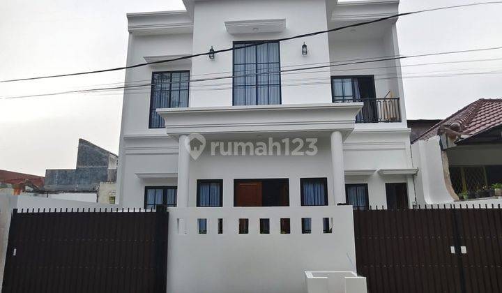 Rumah Dijual Dalam Komplek Dekat Mall Cinere, Jakarta Selatan 1