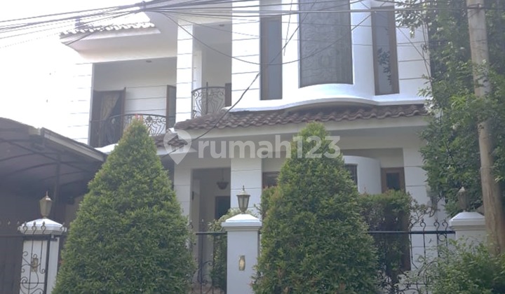 Rumah Di Pondok Indah Dekat Sekolah Bm 400, Jakarta Selatan