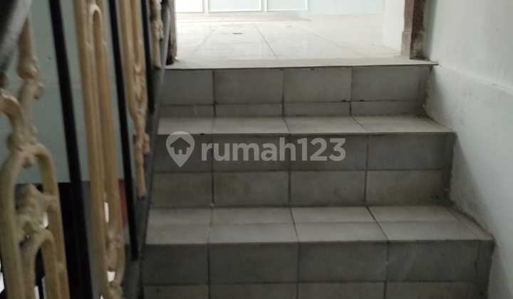 2-Story House in Simpang Darmo Permai Selatan, Surabaya 2