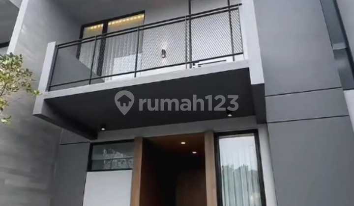 RUMAH DI CENTRAL PARK MERR LOKASI SANGAT BAGUS DI MERR 1