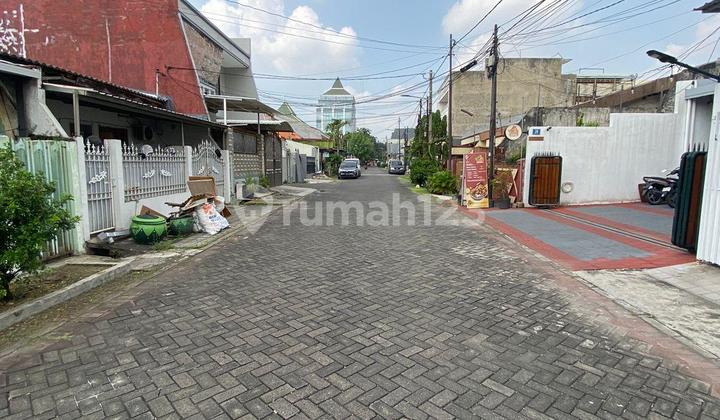 1.5 STORY HOUSE IN NGAGEL MADYA, SURABAYA 2