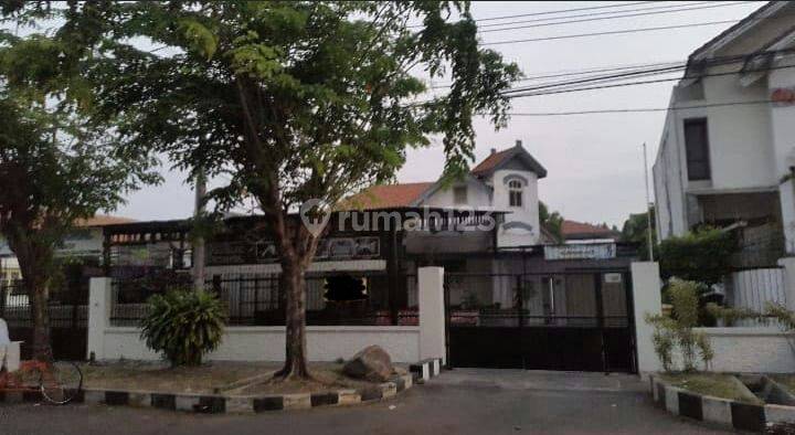 RUMAH DI JALAN ANJASMORO SURABAYA 1