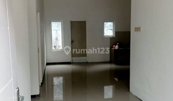 RUMAH BEBAS BANJIR DI JALAN GUNUNG ANYAR EMAS SURABAYA TIMUR 1