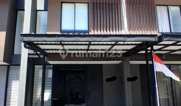 RUMAH DI CENTRAL PARK MERR SURABAYA