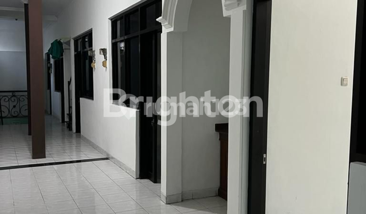 TWO-STORY SHOPHOUSE ON BRONGGOLAN STREET, PACARKELING, SURABAYA