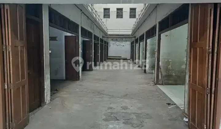 1-STORY SHOP HOUSE IN SIMOKERTO, SURABAYA