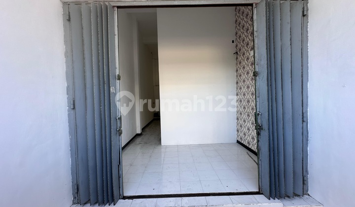 Ruko 2 Lantai di Jalan Raya Petemon Kali Sawahan Surabaya