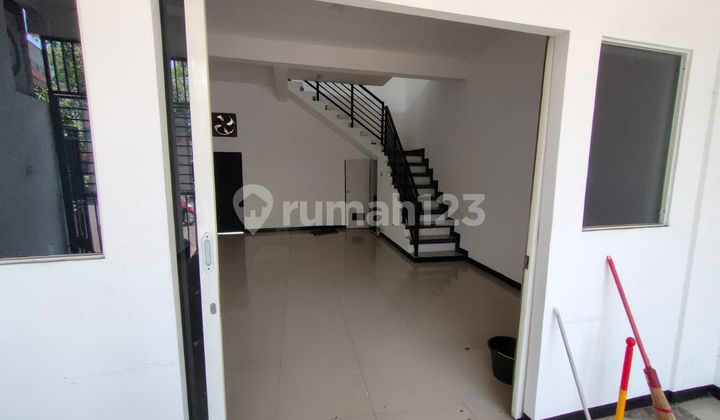 Ruko Bangunan 2 Lantai New di Raya Merr Sukarno Hatta Surabaya