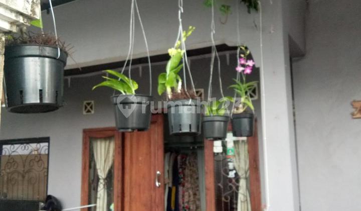 HOUSE ON JATI KAMPIR STREET, MADIUN CITY HOUSE ON JATI KAMPIR STREET, MADIUN CITY