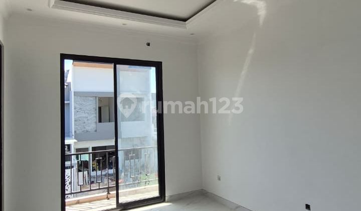Rumah Minimalis Lokasi Bintang 5 Super Strategis di Araya Boulevard Surabaya 2