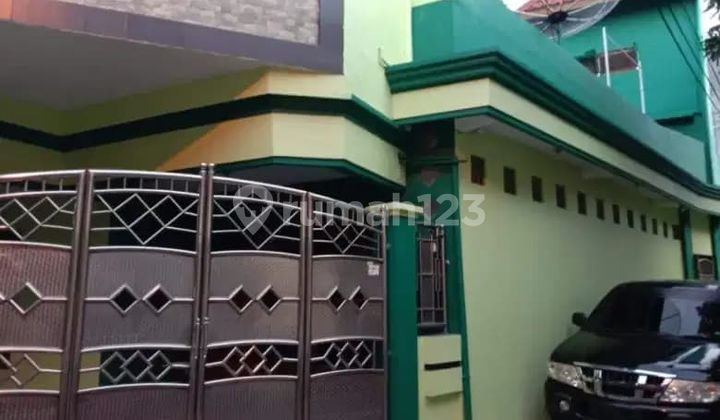 RUMAH 2.5 LANTAI DI JALAN DEMAK SURABAYA PUSAT RUMAH 2.5 LANTAI DI JALAN DEMAK SURABAYA PUSAT