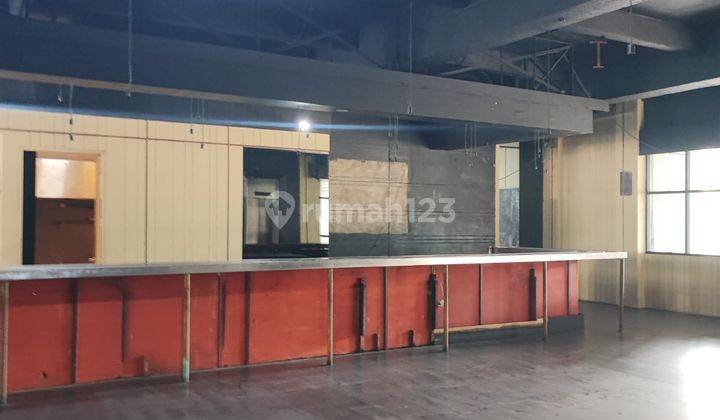 Tempat Usaha Lantai 1 Di Raya Gubeng Surabaya 1