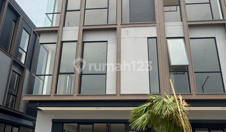 For Rent 3-Story Shop House Park Serpong Phase 1 Corner Position