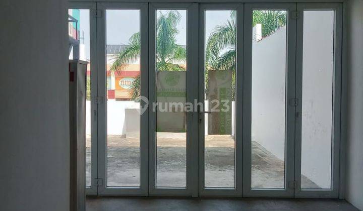 Ruko Cinere Raya Sebrang Mall Cinere, Jakarta Selatan 10