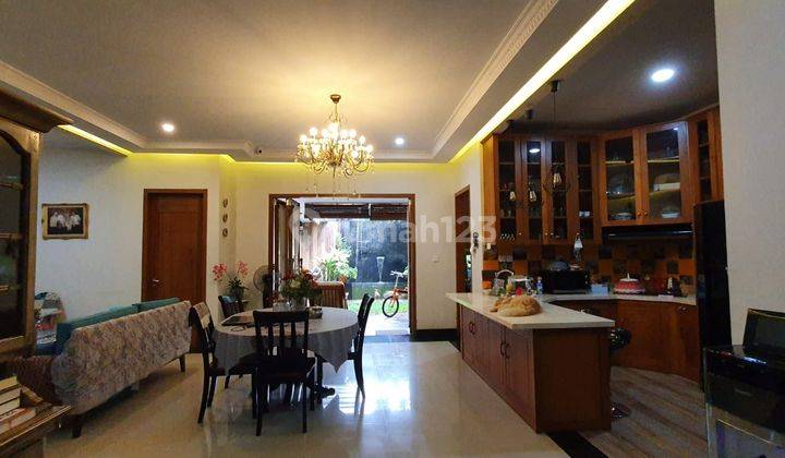 Rumah Dijual Asri Full Furnished Dekat Uin Ciputat, Jakarta Selatan 2