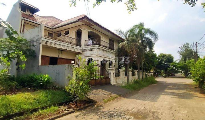 Dijual rumah besar di Cinere Country dekat akses toll Krukut 1 
 1