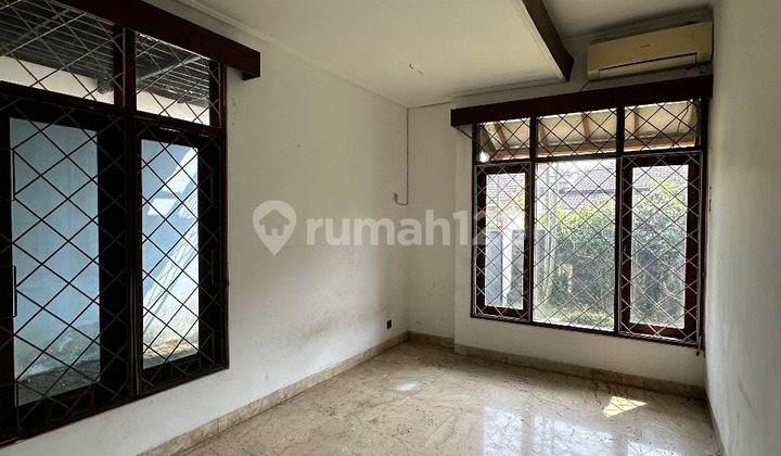 Rumah Luas 2 Lantai di Megapolitan Estate  2