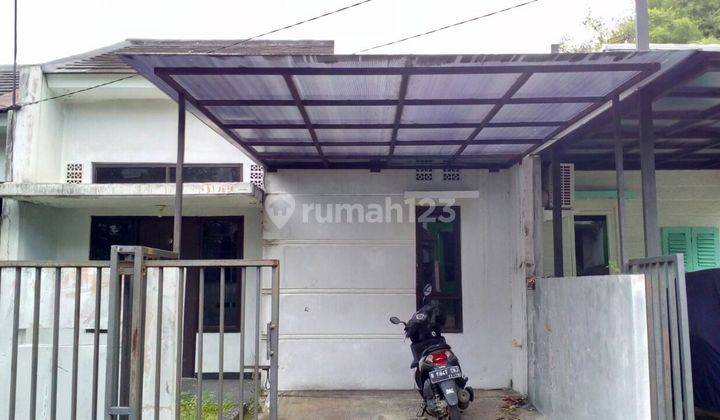 Rumah Disewakan Dalam Perumahan Di Cinere Dekat Pintu Tol Limo, Jakarta Selatan 1