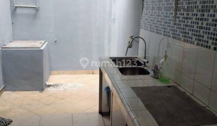 Rumah Disewakan Semi Furnished Dalam Komplek Dekat Polsek Cinere, Jakarta Selatan 2