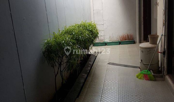 Rumah Asri Dijual Semi Furnis di Kebayoran Blok S Jakarta Selatan  2