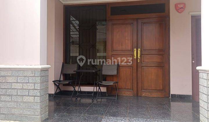 Rumah Disewakan Di Kebayoran Baru Dekat Blok M Plaza, Jakarta Selatan 1