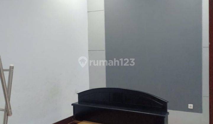 Rumah Luas Disewakan Furnished Dekat Mrt Lebak Bulus, Jakarta Selatan 2