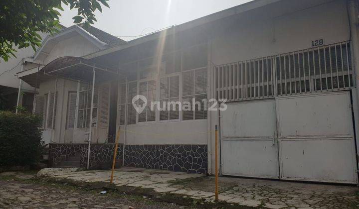 Jarang ada rumah antik bangunan kolonial lokasi ok di Dago 1