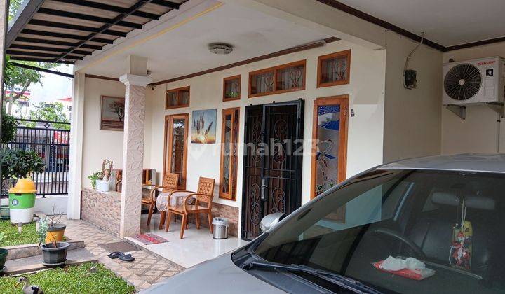 Rumah hoek cantik siap huni di mainroad Riung Bandung  1